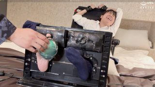 「【くすぐり】足枷拘束でも大暴れ！ぐったりするまでくすぐりつくす！」わかしラボWAKA-083谷田かりな（3） のAV女優まとめ 